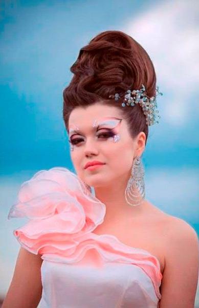Оновлена програма по макіяжу