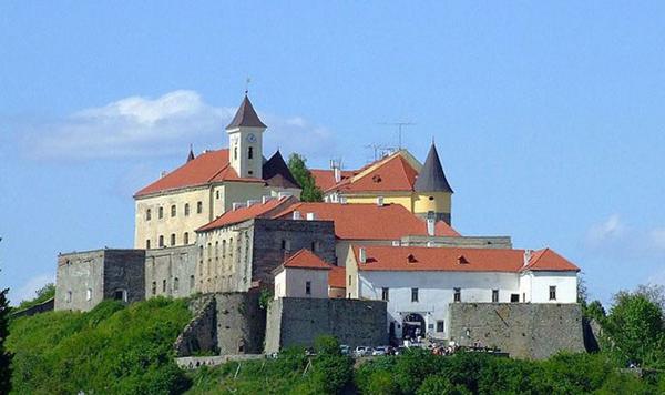 Замок Паланок, Мукачево, Закарпатська обл.