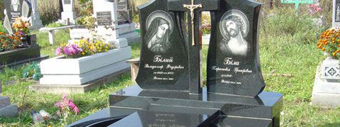Двойные памятники