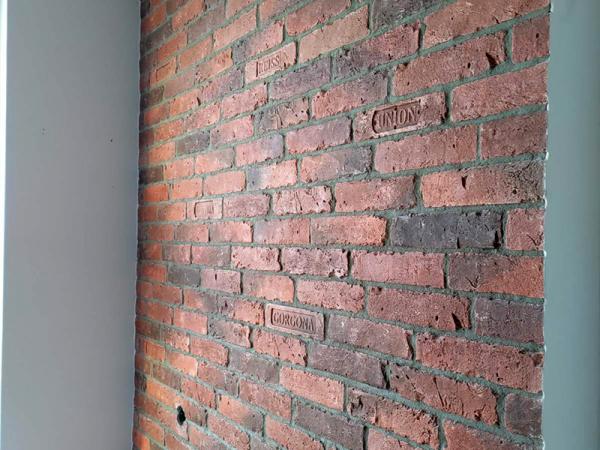 Гіпсова імітація реальної старої австрійської цегли brickwall