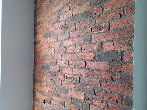 Гіпсова імітація реальної старої австрійської цегли brickwall