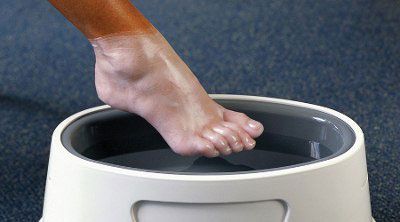 Парафинотерапия ног