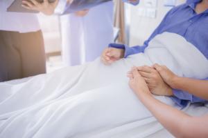 УХОД ЗА ПАЦИЕНТАМИ, СТРАДАЮЩИМИ ОТ БОЛЕЗНИ