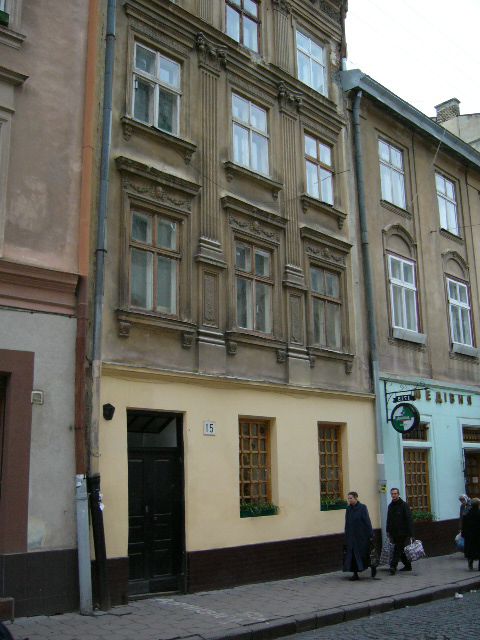 Жилой дом на ул. Краковская, 15