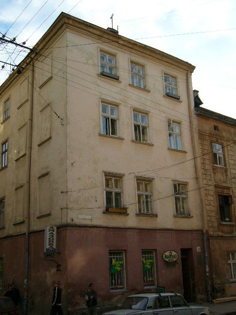 Житловий будинок на вул. Староєврейська, 28