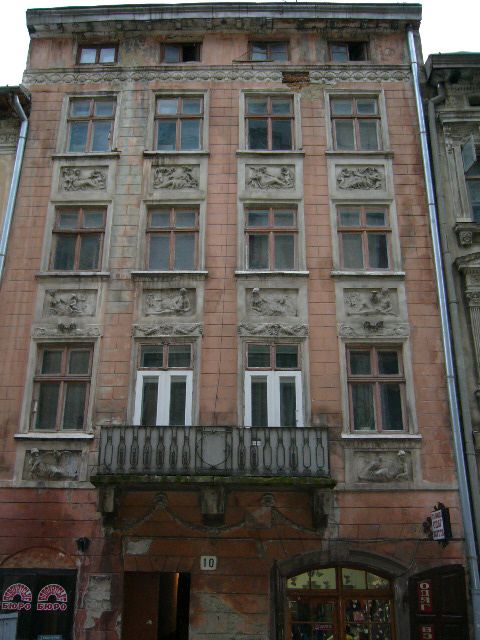 Жилой дом на ул. Шевская, 10 Жилой дом на ул. Шевская, 10