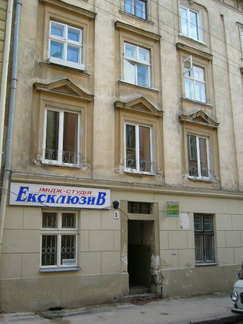 Житловий будинок на вул. Староєврейська, 8