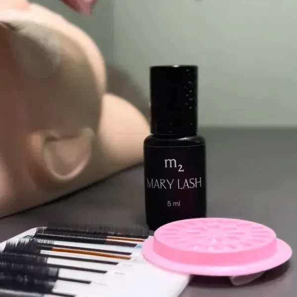 Клей для наращивания ресниц: виды, выбор и правила применения