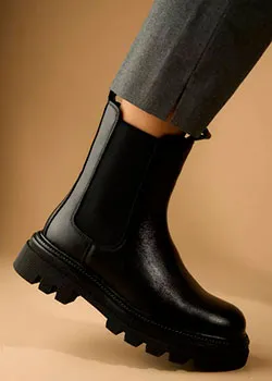 Челси с агрессивным протектором