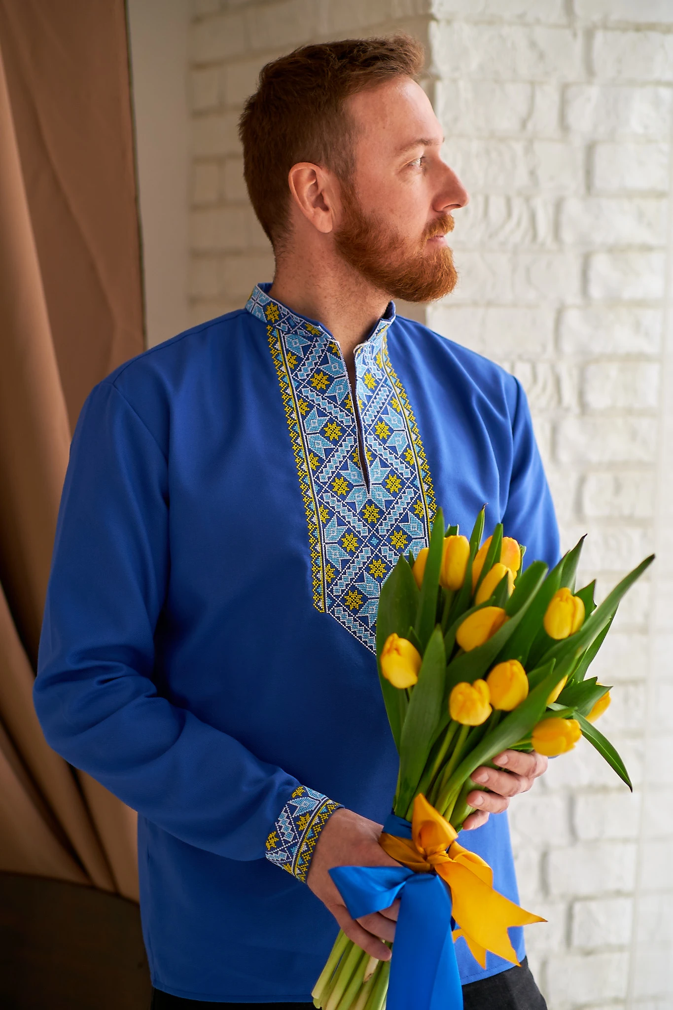 Модные мужские вышиванки: современный взгляд на украинскую классику Модные мужские вышиванки: современный взгляд на украинскую классику